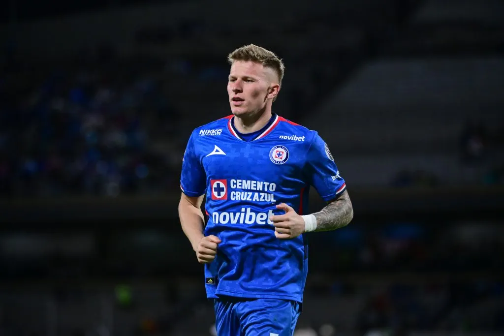 Cruz Azul le habría puesto precio a Mateusz Bogusz (Imago 7)