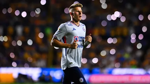 La actuación de Mateusz Bogusz que lo pone en la mira para el clásico