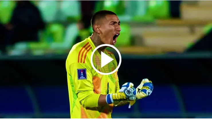 El portero de Cruz Azul se lució ante los ojos del mundo.