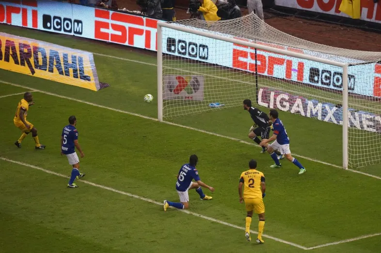 El momento garrafal para Castro y todo Cruz Azul (IMAGO7).