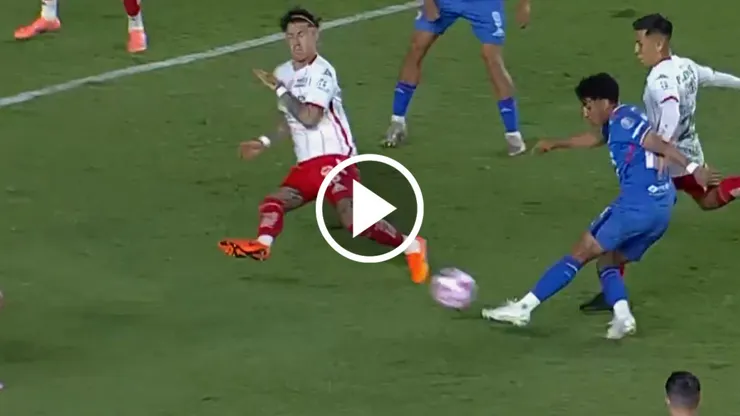 Amaury Morales anotó un golazo en el Cruz Azul vs. Necaxa