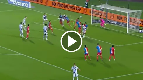 El ex delantero de Cruz Azul abrió la lata en la goleada 3-0 del PAOK contra el Volos en la Superliga de Grecia.