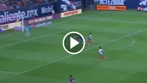 El delantero colombiano volvió a dejar claro que es uno de los goleadores más letales de todo el futbol mexicano. Llegó a los cinco goles.