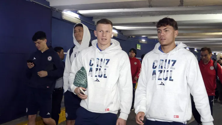 Javier Alarcón defendió al futbolista polaco en Cruz Azul.