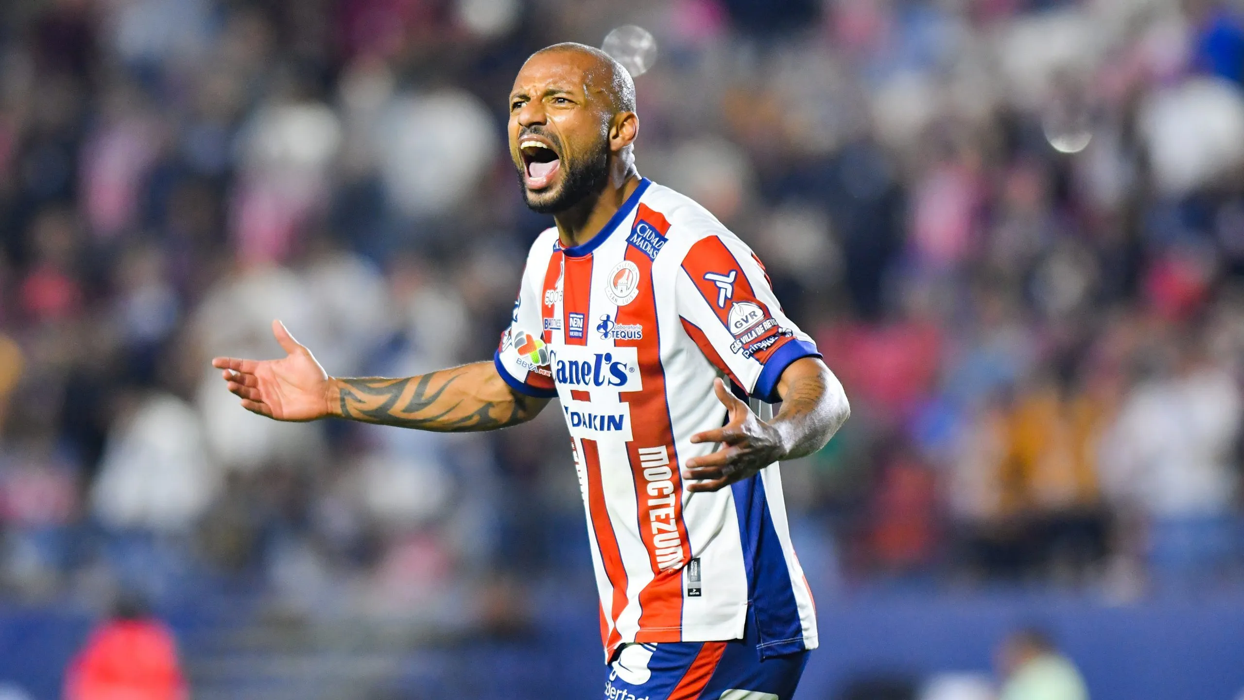 Cruz Azul estaría tras los pasos de João Pedro: ¿Cuánto costaría?