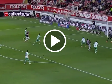 Cambindo sigue intratable: golazo de genio ante el Santos Laguna