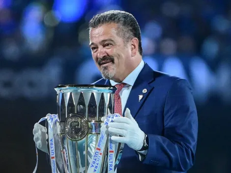 Carlos Hermosillo supera a Ronaldinho y Drogba entre los máximos goleadores de la historia