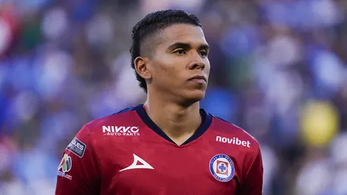 Kevin Mier causó baja por fractura y lo lamentó todo Cruz Azul.