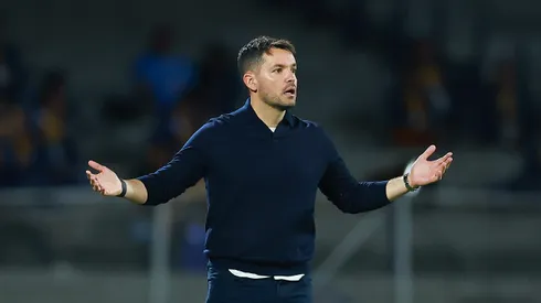 Nicolás Larcamón tendría que afrontar serios desafíos de cara a la Liguilla.