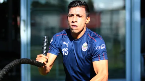 El Cuate tiene al rojiblanco detrás de sus pasos.