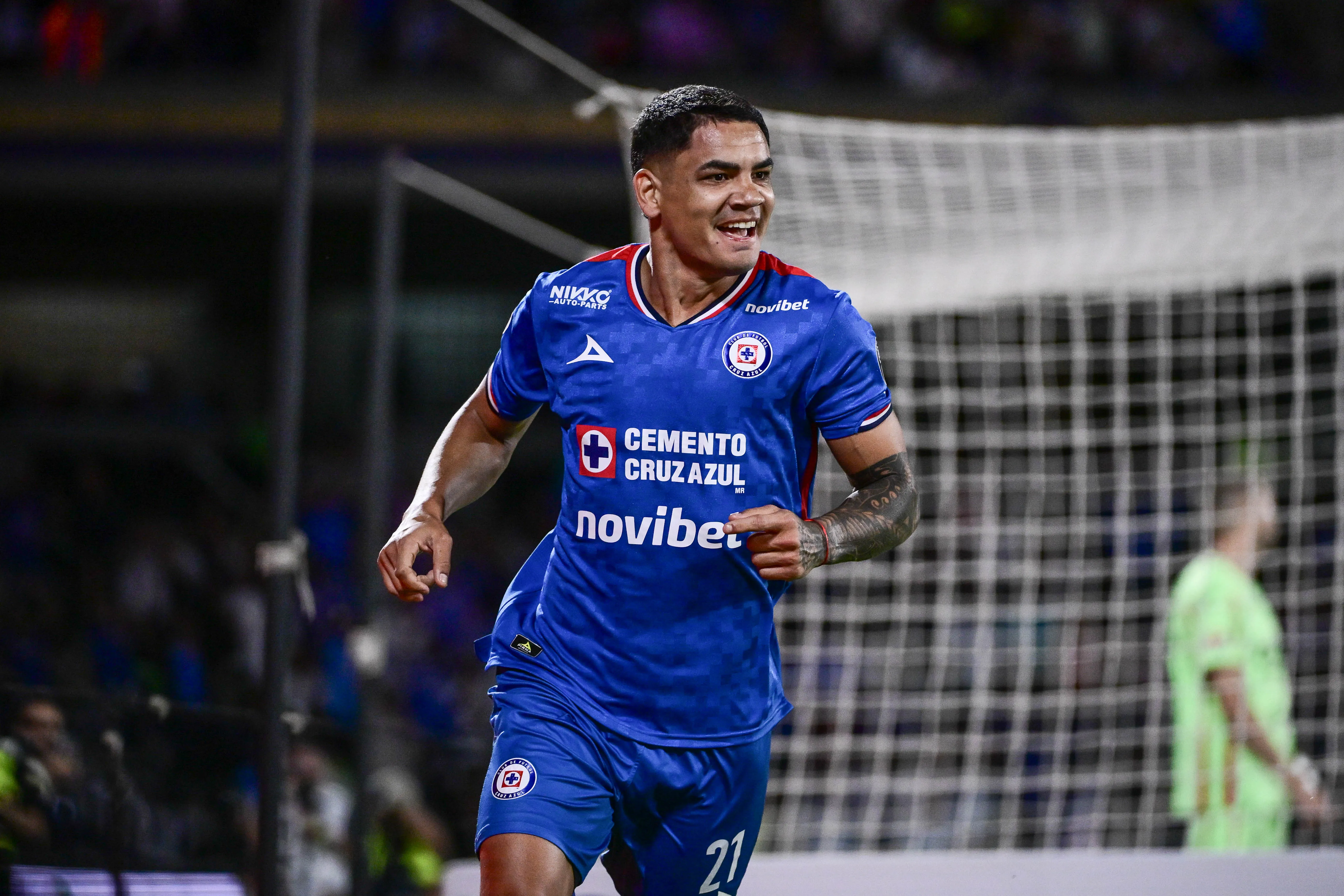 El Toro Fernández demostró en Cruz Azul que se equivocaron al correrlo del equipo. (Imago7)