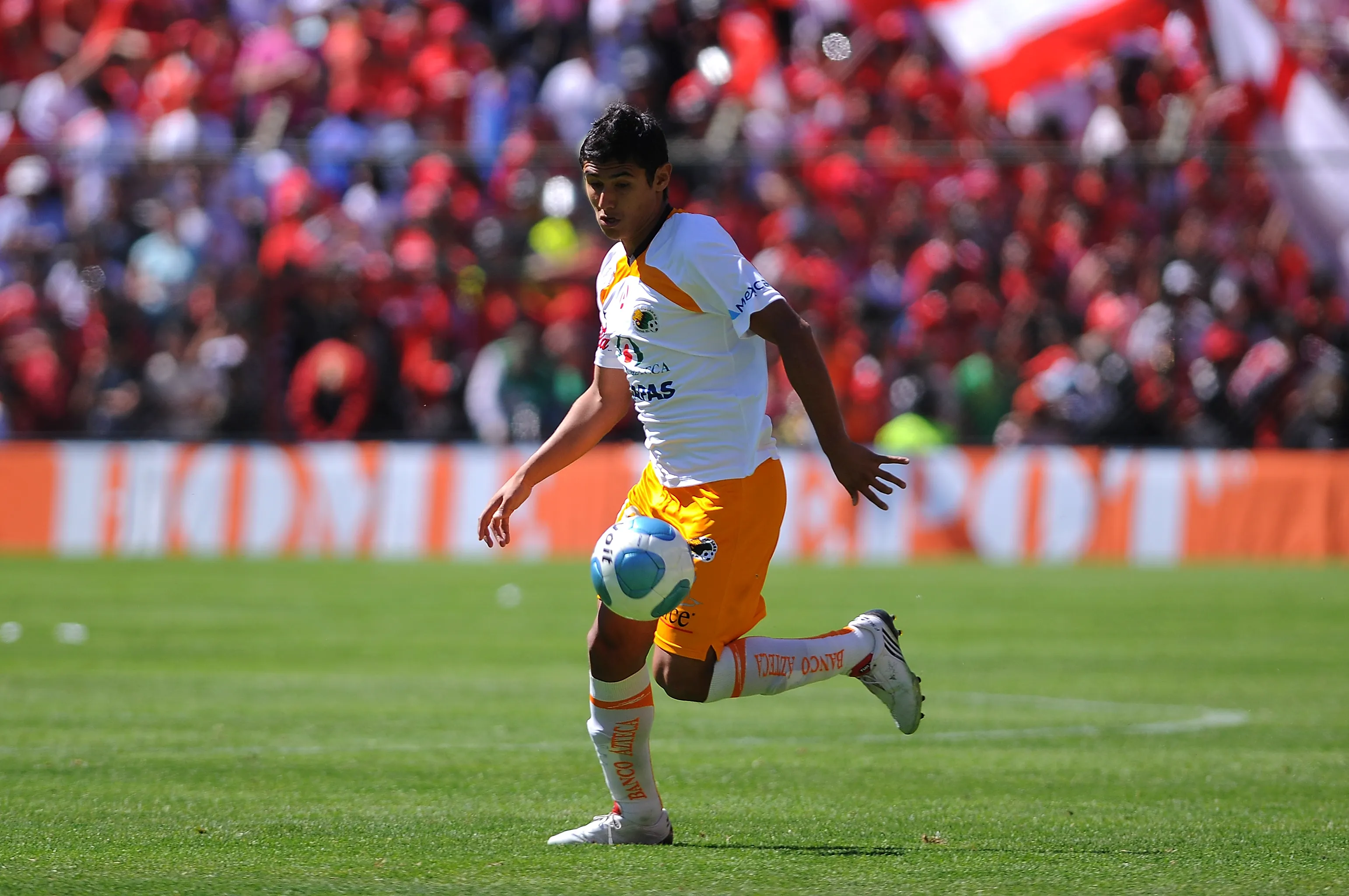 Édgar Andrade reencontró en Jaguares esa continuidad que había perdido con Enrique Meza en Cruz Azul. (JAMMEDIA)