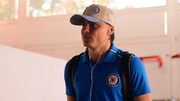 El joven mediocampista está de aniversario y otro club además de los cementeros le envió sus felicitaciones vía redes sociales.