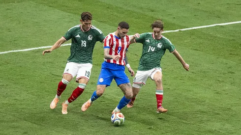 Ambos futbolistas cementeros vieron acción en una jornada de amistosos en donde a México solo le cayeron críticas.