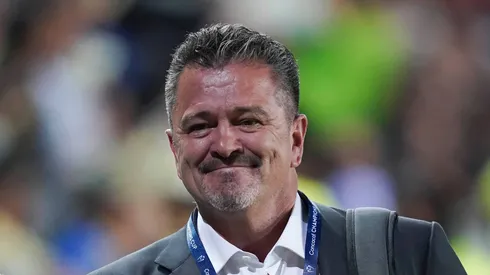 Carlos Hermosillo palpitó la serie de cuartos de final entre Cruz Azul y Chivas.