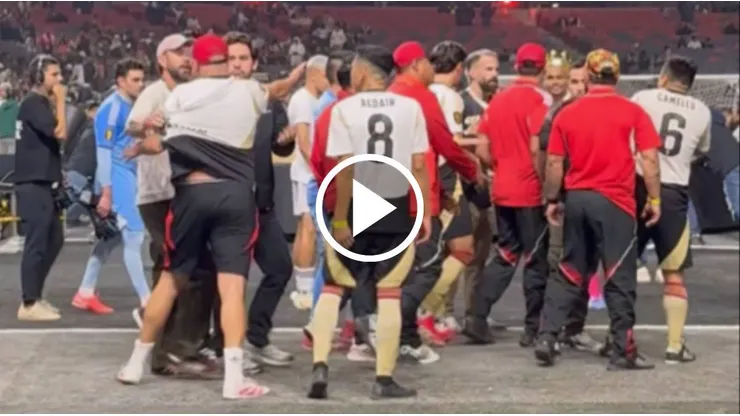 El ex Cruz Azul recibió la bronca en la final de la Kings Cup Américas.