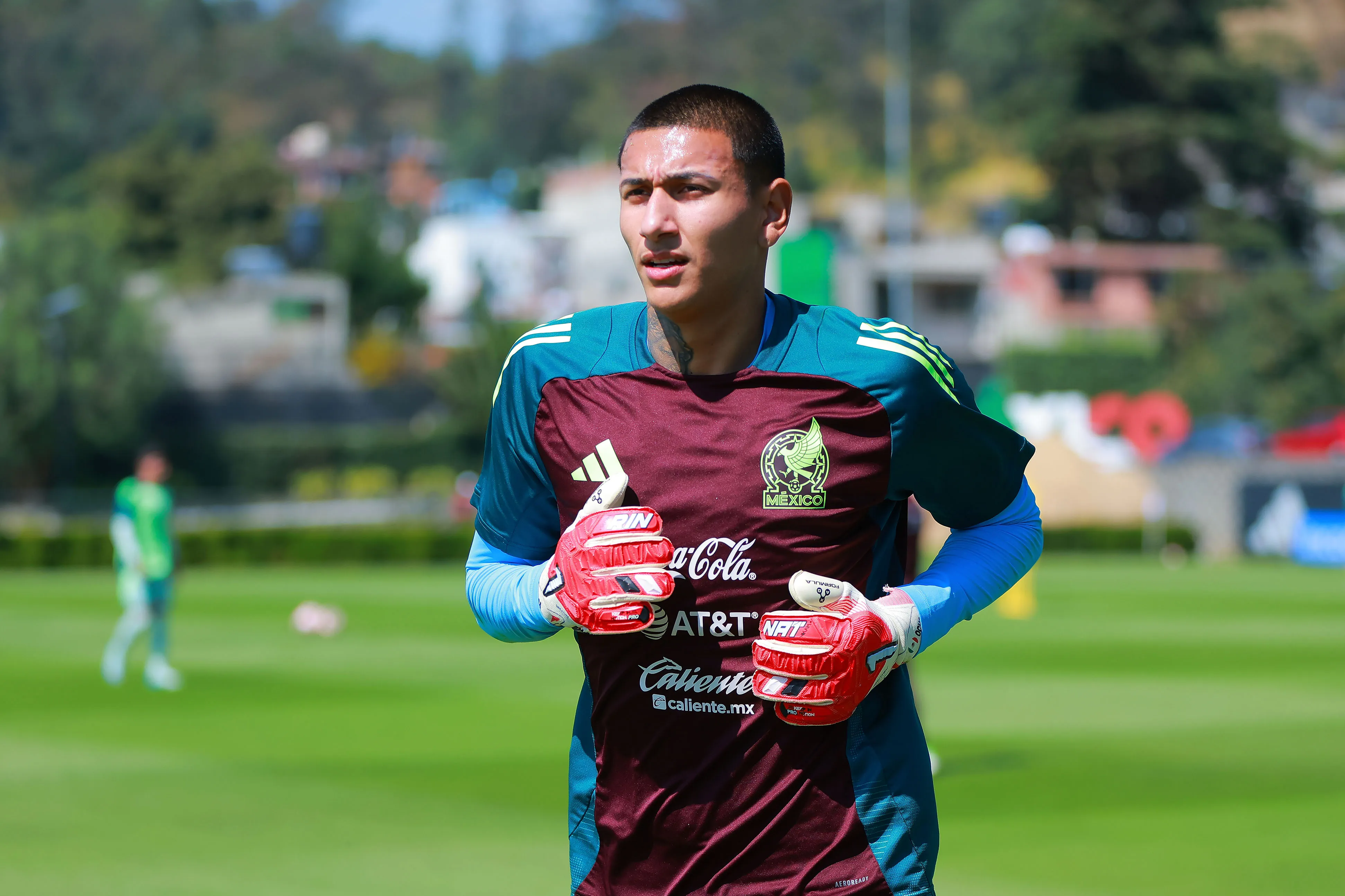 Emmanuel Ochoa apunta a debutar con el primer equipo de Cruz Azul en 2026. (Imago 7)