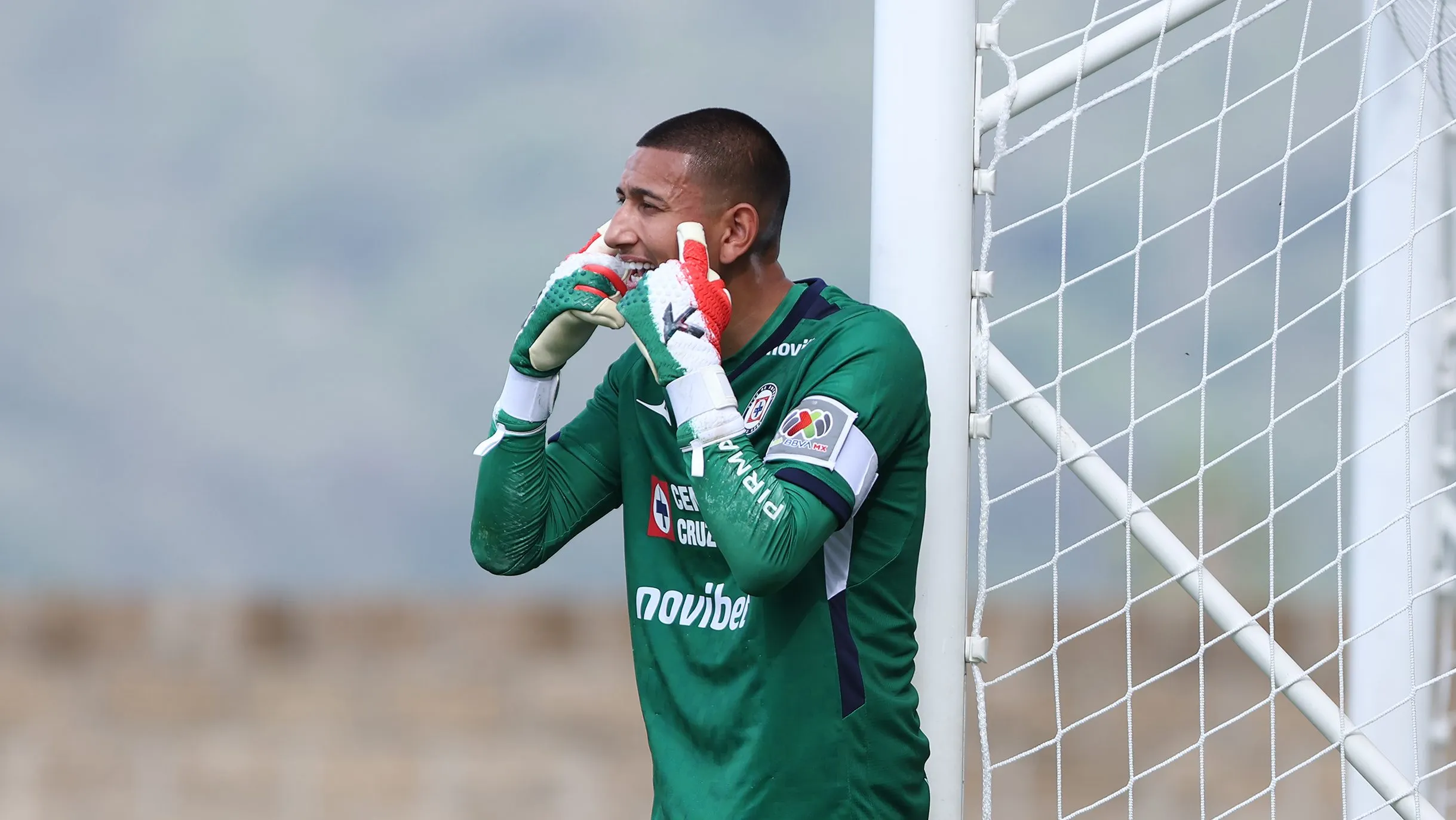 Emmanuel Ochoa emerge con grandes posibilidades para sumar minutos en Cruz Azul.