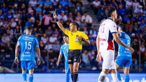 Cruz Azul y Chivas conocen al árbitro que pitará en la vuelta de cuartos de final.
