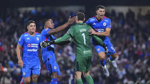 Cruz Azul afronta un mes de diciembre con dos torneos en los que pudiera disputar varias finales en menos de 15 días.