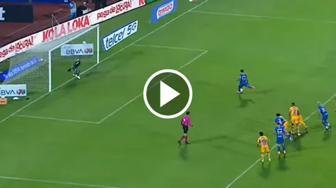 Al Toro Fernández no le tembló el pulso y marcó su 9° gol de la temporada.