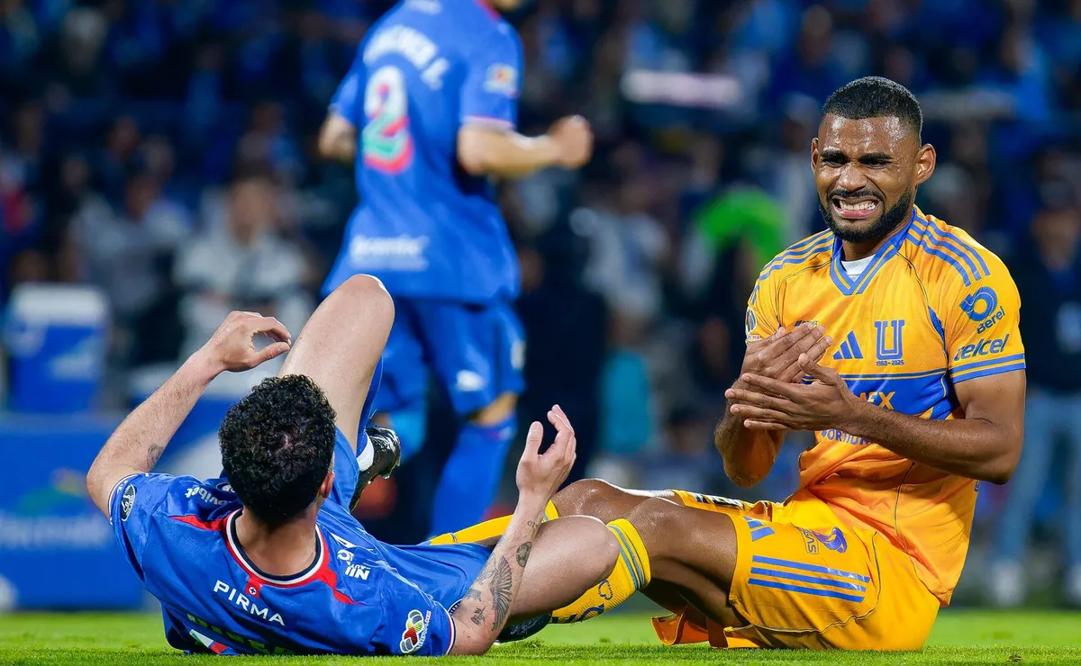 Cruz Azul empata contra Tigres en la ida de las semifinales de Liga MX