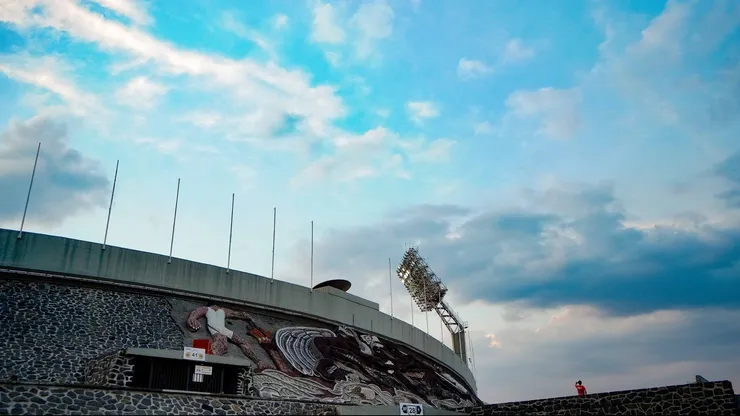 Ciudad de México, 3 de diciembre de 2025. Panorámica del estadio, durante el partido correspondiente a la ida de las Semifinales del torneo Apertura 2025 de la Liga BBVA MX, entre la Máquina Celeste del Cruz Azul y los Tigres de la UANL, realizado en el estadio Olímpico Universitario. Foto: Imago7 / Diego Padilla