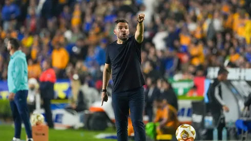 Nicolás Larcamón está siendo señalado como el principal responsable de la eliminación de Cruz Azul en semifinales de la Liga MX.