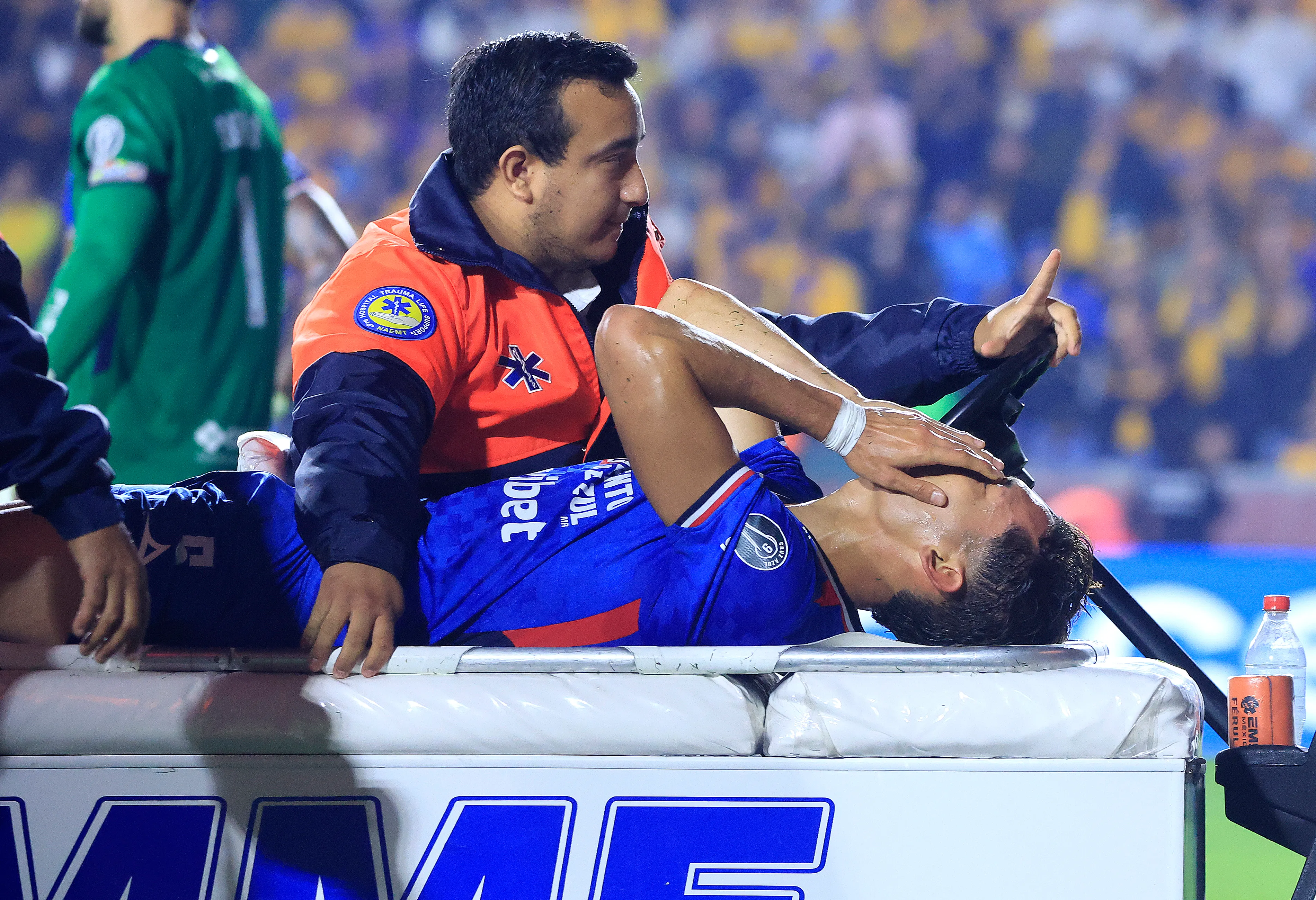 Chiquete se retiró entre lágrimas ante Tigres. (JAM Media)
