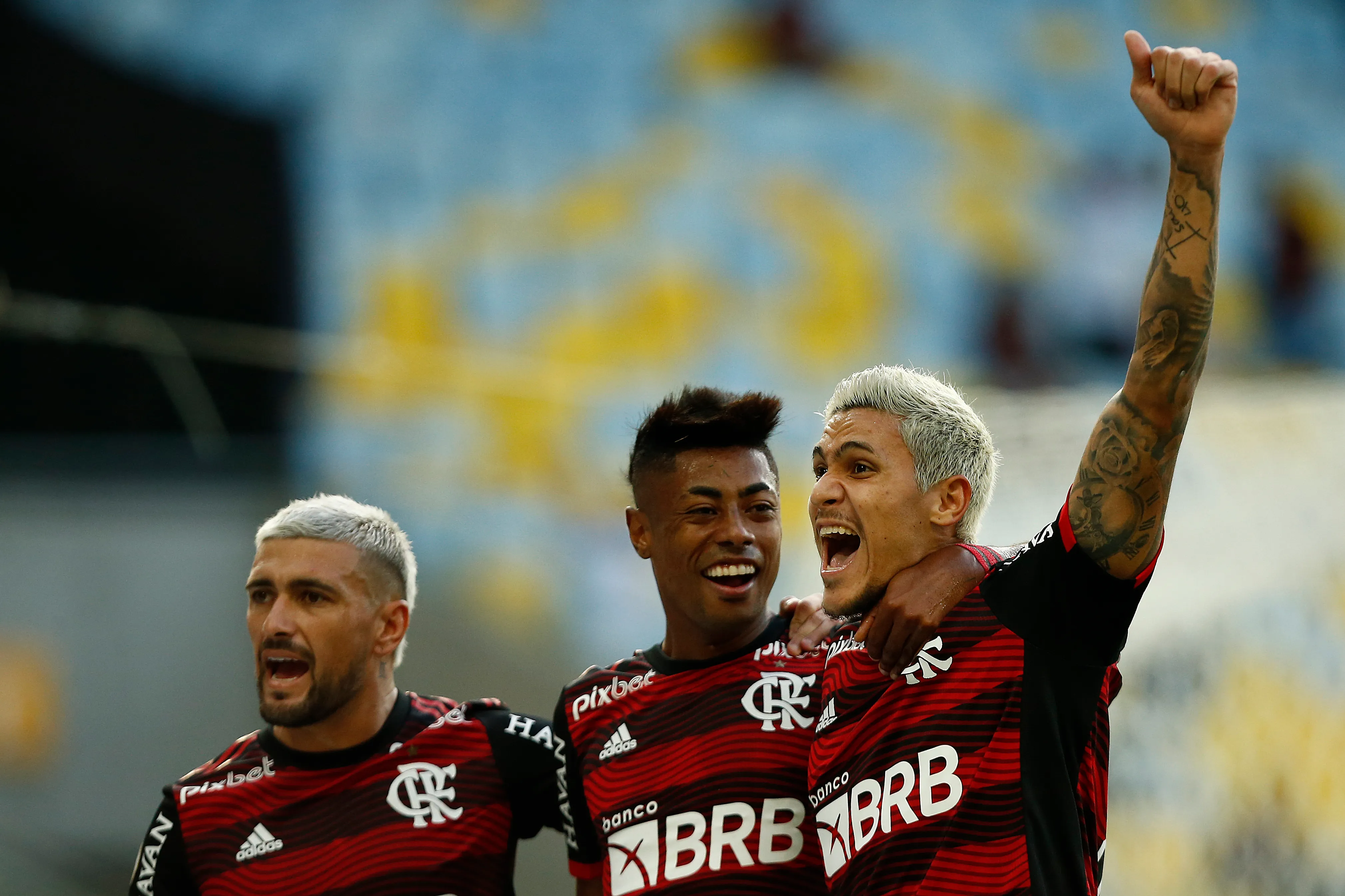 Diferencia millonaria: la delantera de Cruz Azul contra la de Flamengo (Getty Images)