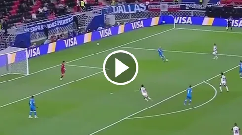 Gonzalo Piovi le "cedió" el gol a Flamengo.