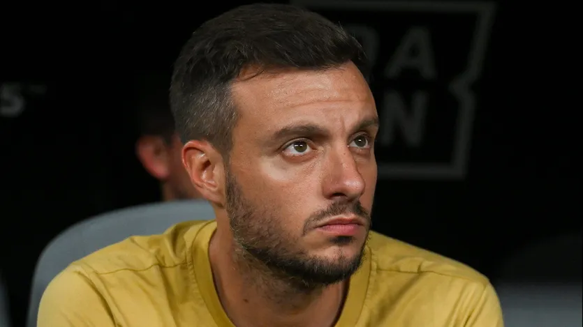 Martín Anselmi es aclamado por Huerta.