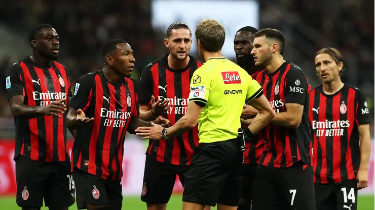 El AC Milan deja ir libre a un delantero que supo ser campeón de Champions League.