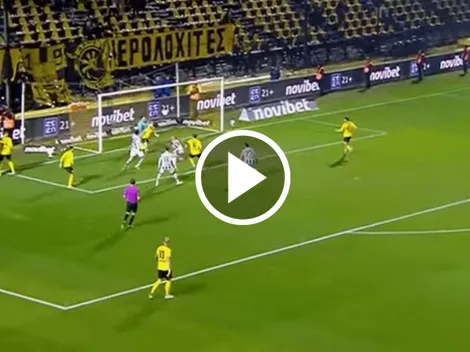 El gol imposible de Giakoumakis es nominado al mejor del mes