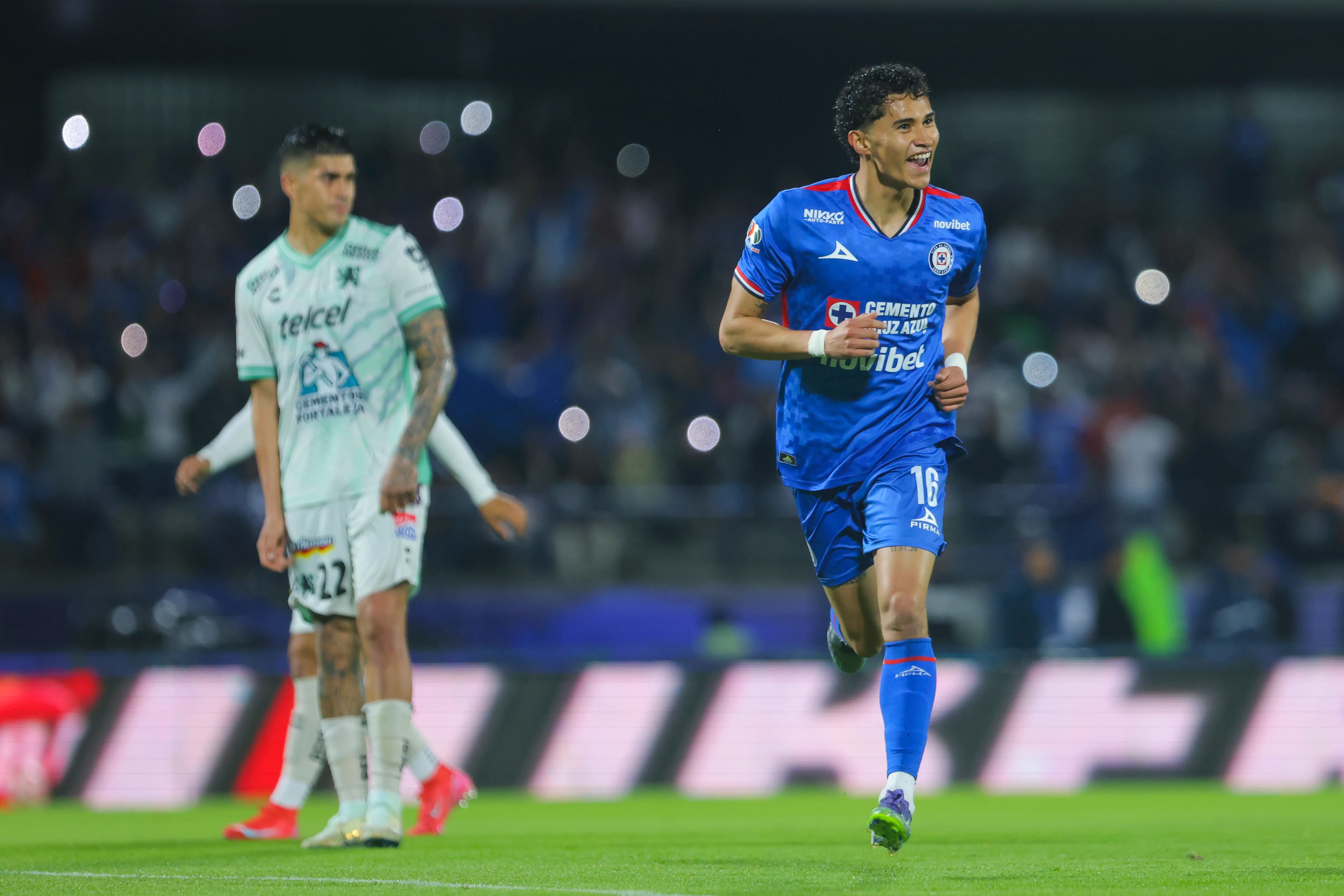 Se confirmó quién transmitirá el debut de Cruz Azul en el Clausura 2026 (Getty Images)