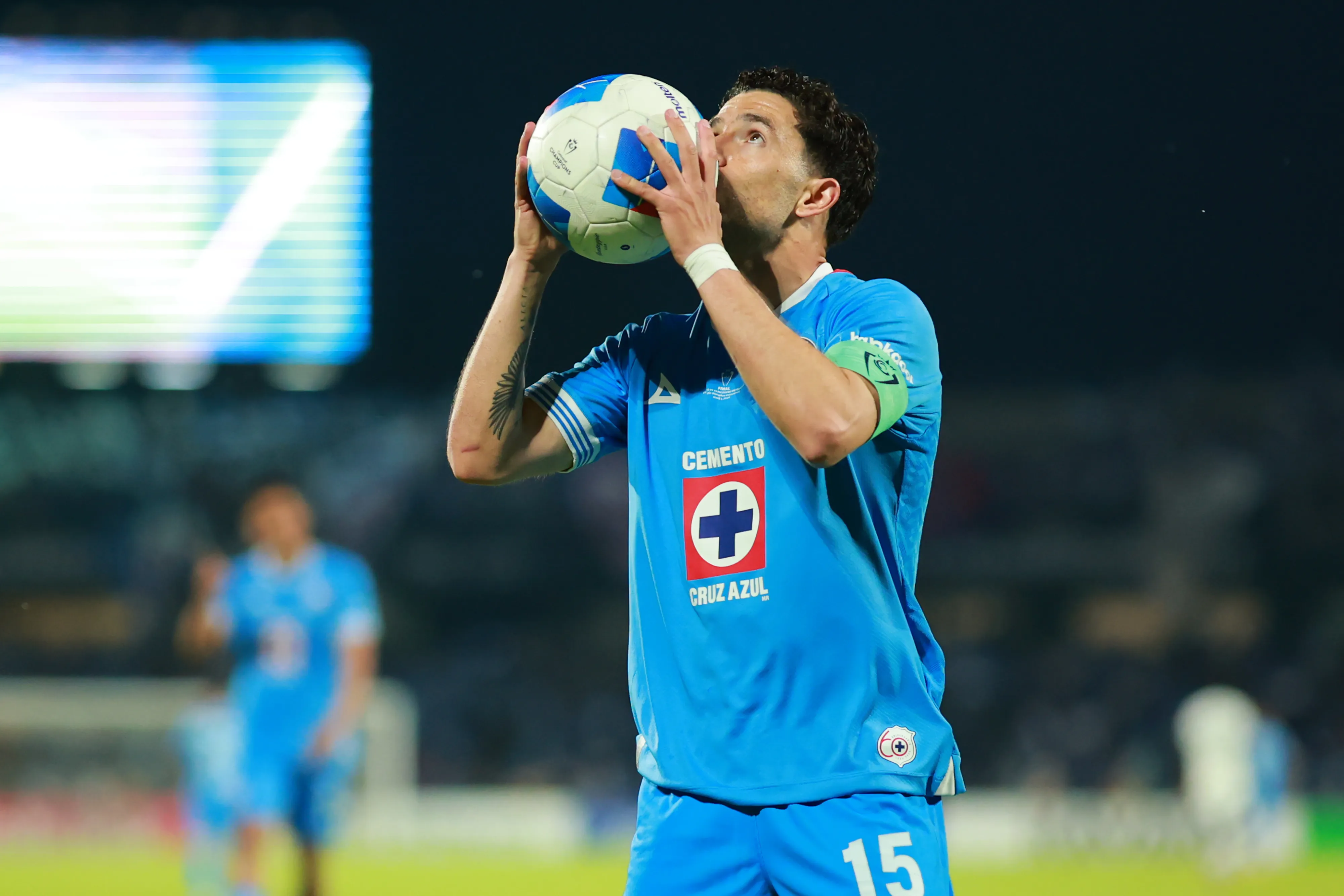 ¿Quién será el capitán de Cruz Azul ante la salida de Nacho Rivero? (Getty Images)