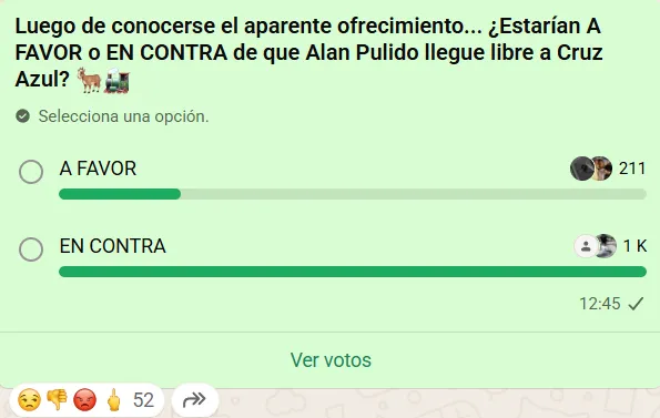 Encuesta sobre Alan Pulido a Cruz Azul en el WhatsApp de Vamos Azul.