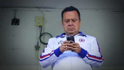 Víctor Velázquez fue retratado en redes sociales tras la mudanza de Cruz Azul a Puebla.