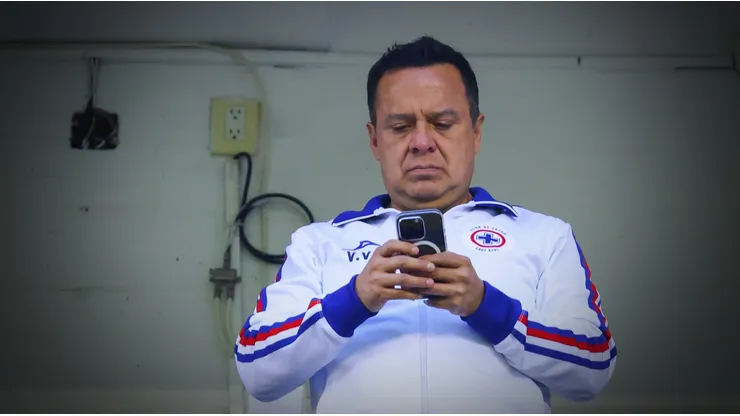 Víctor Velázquez fue retratado en redes sociales tras la mudanza de Cruz Azul a Puebla.