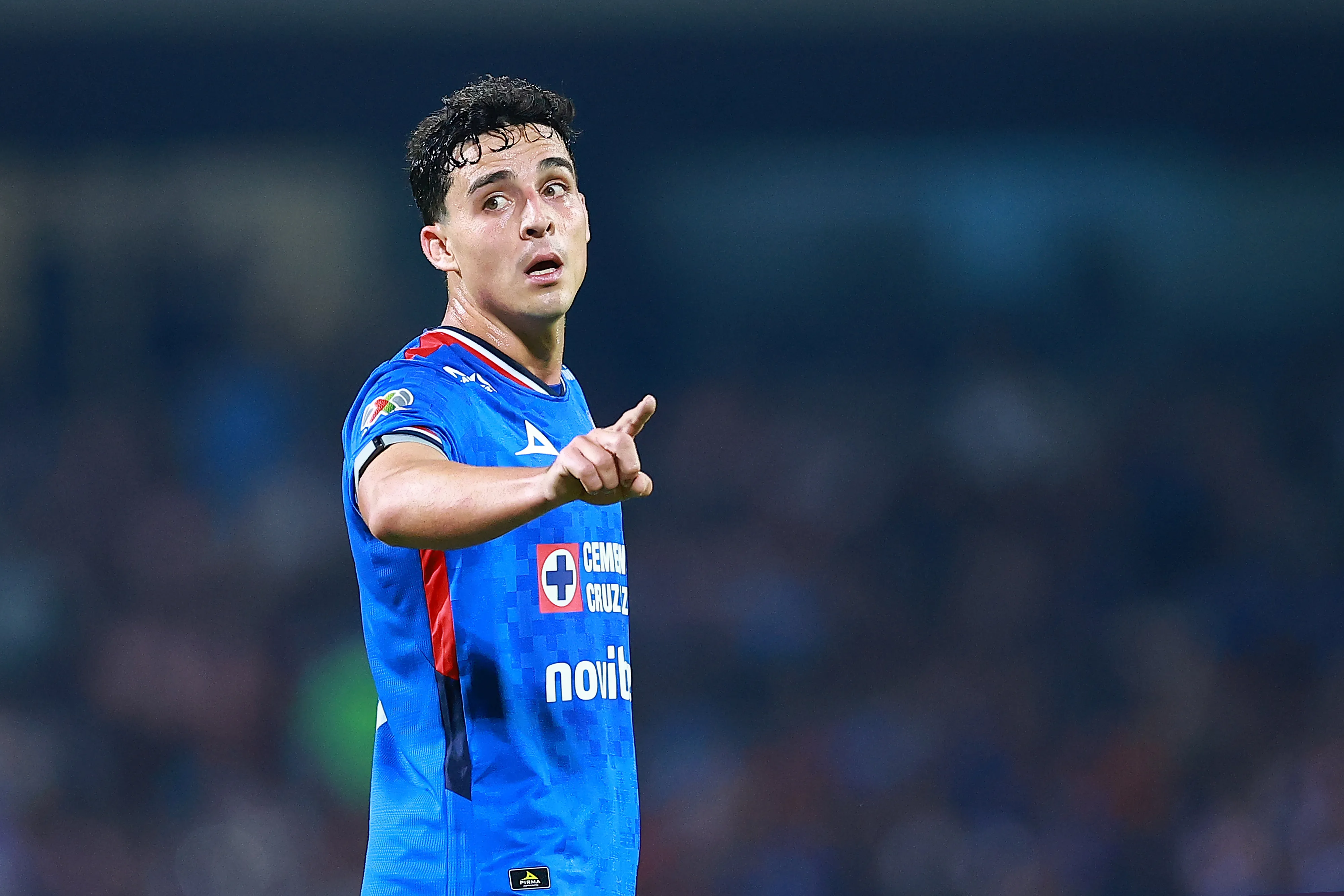 Cruz Azul salió perdiendo: los detalles de la salida de Faravelli (Getty Images)