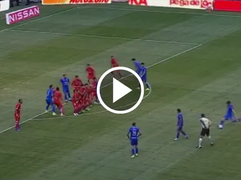 Golazo de tiro libre José Paradela ante Atlas y peculiar festejo