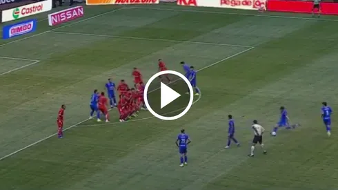 José Paradela puso el 2-0 ante Atlas.