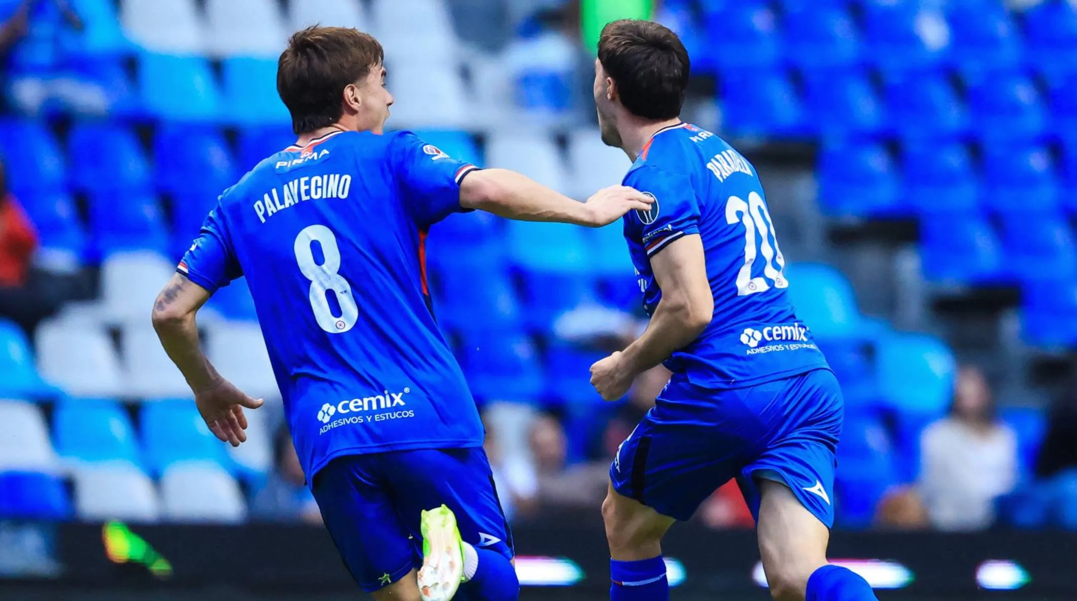 Agustín Palavecino y José Paradela reeditan una gran sociedad. (X @CruzAzul)