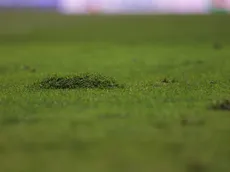 ¿Por que el campo del Estadio Cuauhtémoc está en mal estado?