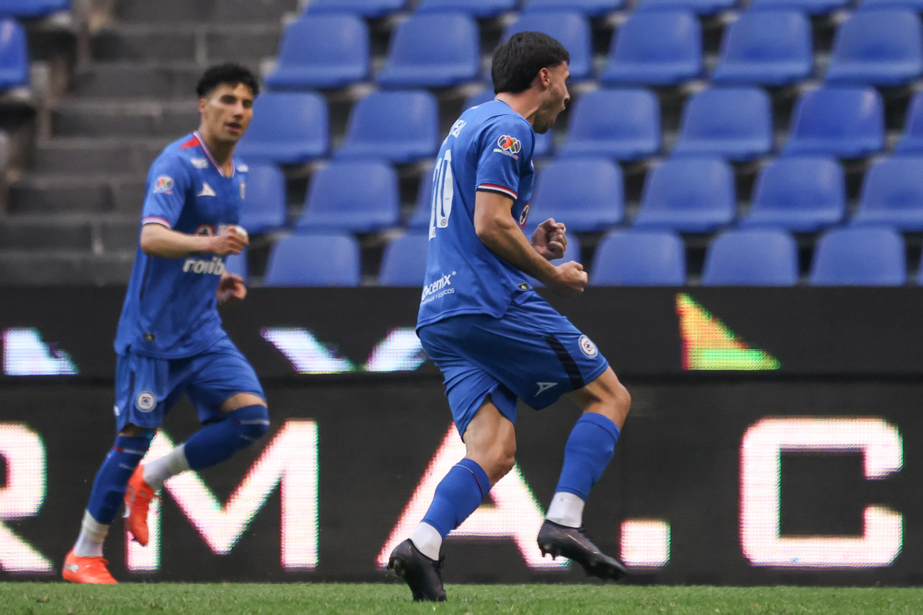 Alineaciones confirmadas de Cruz Azul vs. Puebla por la Liga MX (Imago 7)