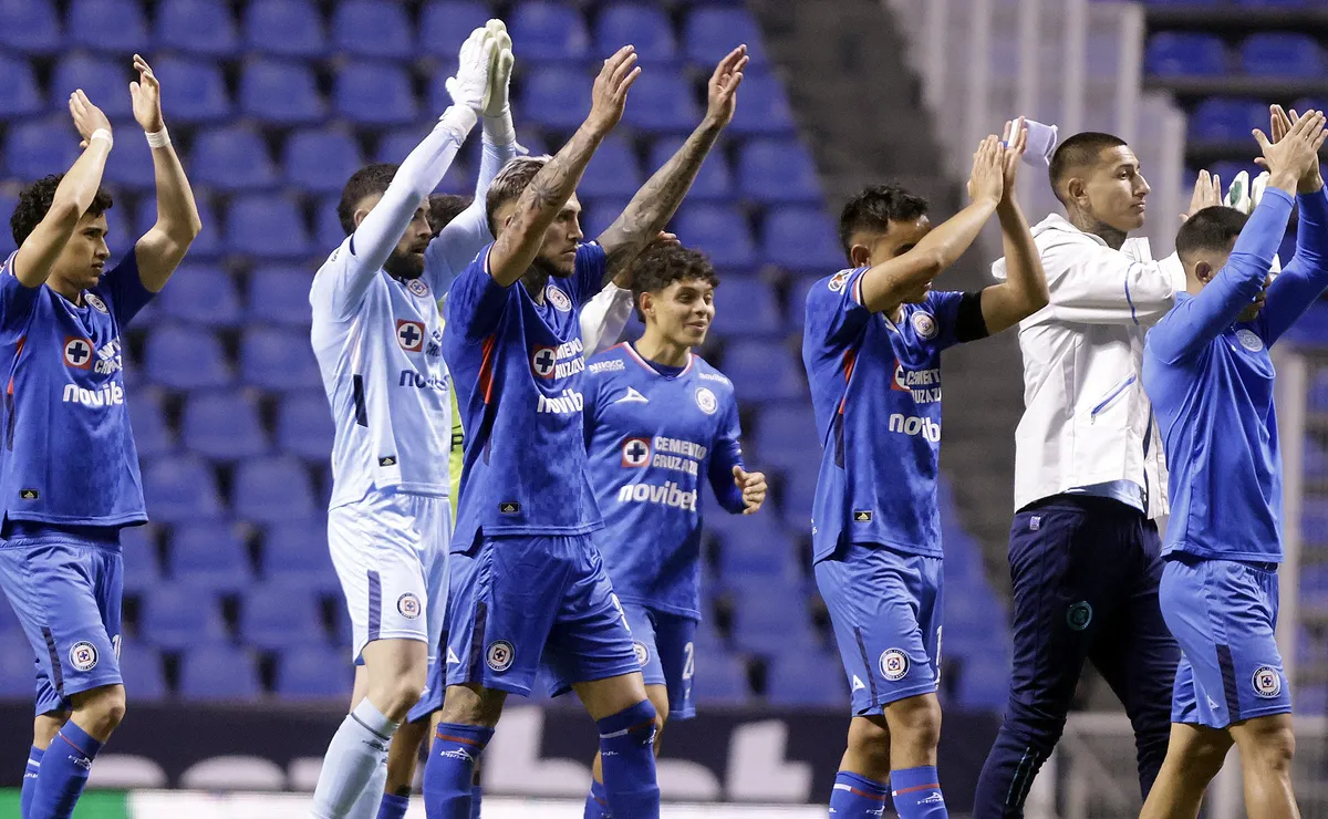 Rogelio González, el canterano que debutó con Cruz Azul y enciende a la afición: “Nos dará alegrías”