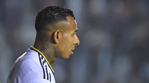 Cruz Azul no sería el único club interesado en Sebastián Villa, quien termina contrato en junio de este año con Independiente de Rivadavia.
