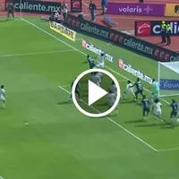 Ex Cruz Azul: Cambindo marca un gol imposible con el Club León