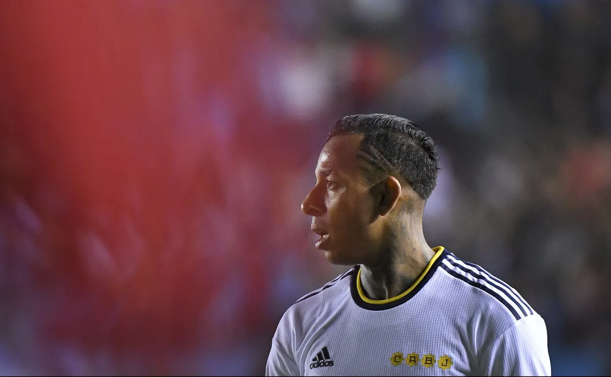 Sebastián Villa vuelve a encender los rumores con Cruz Azul tras misterioso mensaje: “Soon”