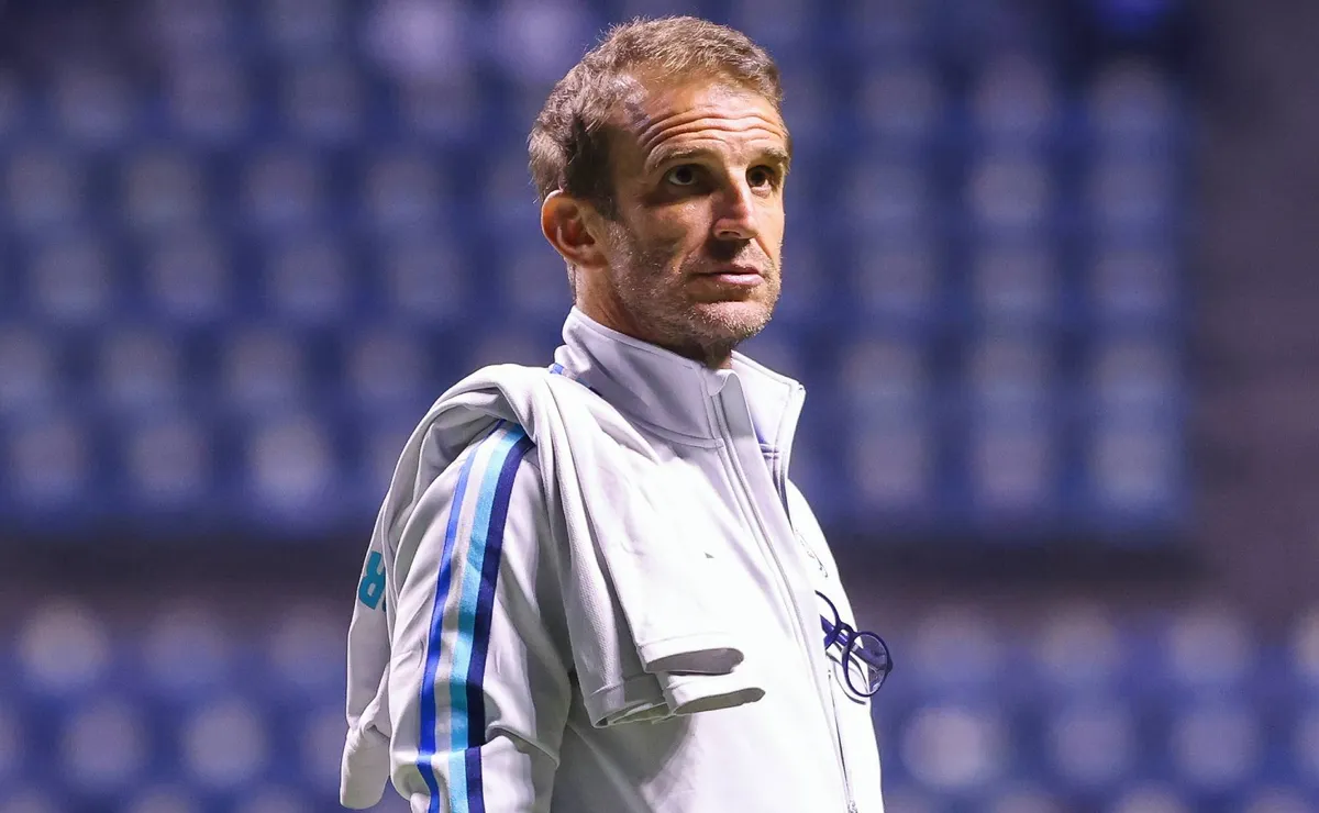 ¿Nathan Ordaz? Adrián Esparza Oteo aseguró que Cruz Azul está negociando por un “tapado”